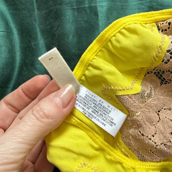 Fleur du Mal Yellow Silk Satin & Lace Bra + Thong Set – 34D/XS - Picture 6 of 7